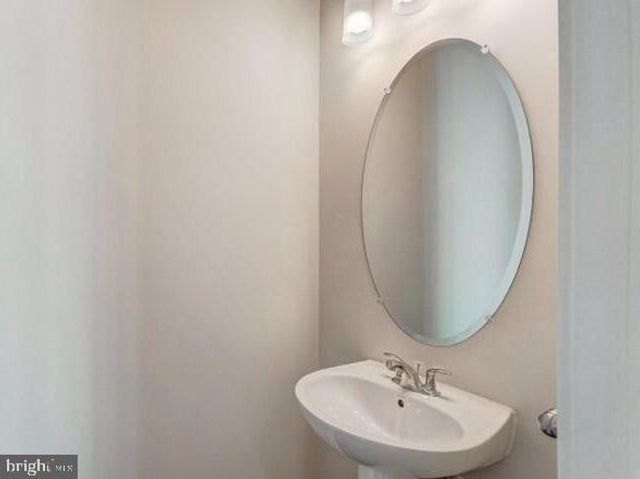 17914 WOODS OVERLOOK DR, Dumfries, VA 22026