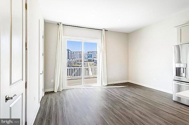 17914 WOODS OVERLOOK DR, Dumfries, VA 22026