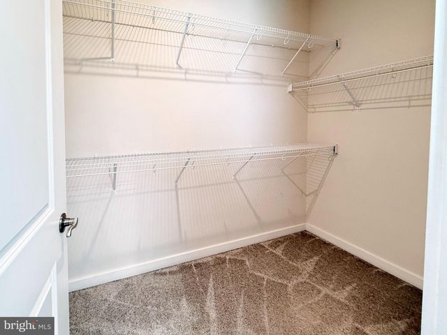 17914 WOODS OVERLOOK DR, Dumfries, VA 22026