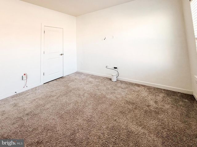 17914 WOODS OVERLOOK DR, Dumfries, VA 22026