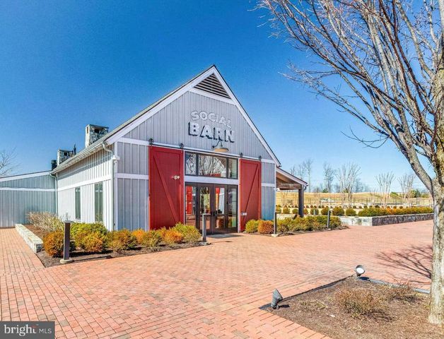 17914 WOODS OVERLOOK DR, Dumfries, VA 22026