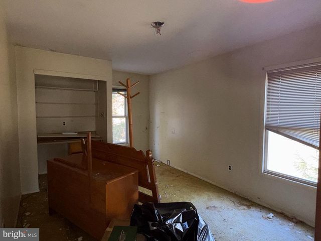 1557 ERIAL RD, Blackwood, NJ 08012