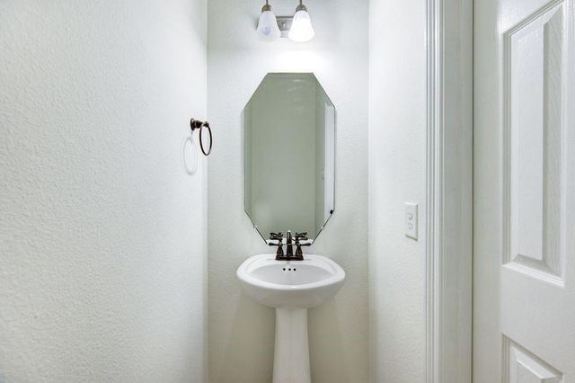 9210 Monarch Mist Lane, Houston, TX 77070