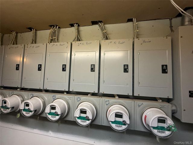 22-14 120th Street 6, College Point, NY 11356