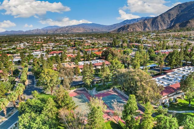 420 N Villa 207, Palm Springs, CA 92262