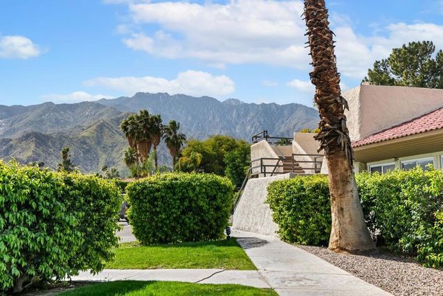 420 N Villa 207, Palm Springs, CA 92262