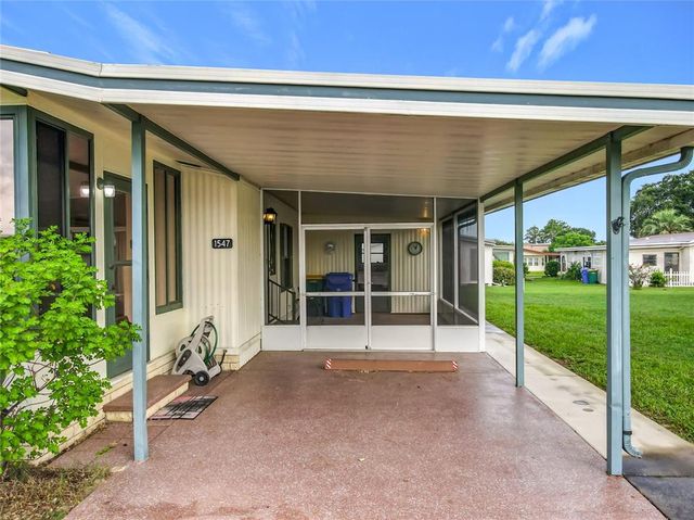 1547 APACHE CIRCLE, Tavares, FL 32778