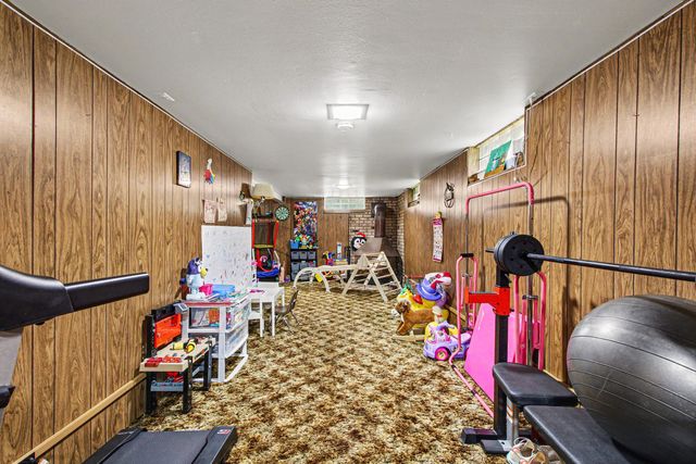 325 N Hobart Road, Hobart, IN 46342