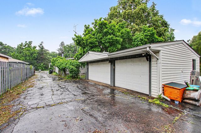 325 N Hobart Road, Hobart, IN 46342