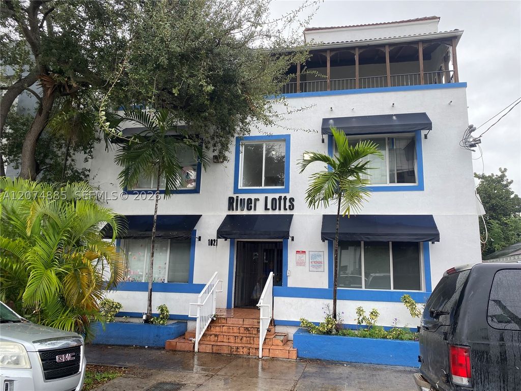 1021 NW 3rd St 207, Miami, FL 33128