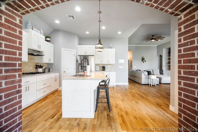 14302 S Florence Avenue, Bixby, OK 74008