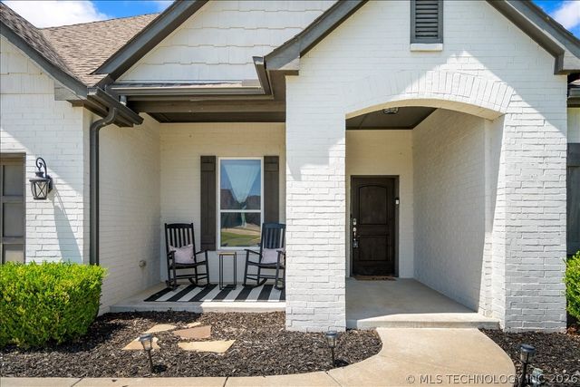 14302 S Florence Avenue, Bixby, OK 74008