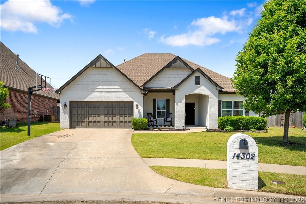 14302 S Florence Avenue, Bixby, OK 74008