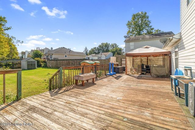3815 Willowview Blvd, Louisville, KY 40299