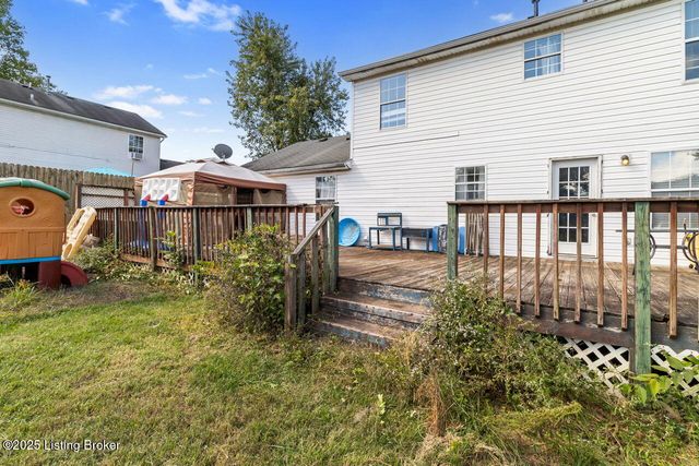 3815 Willowview Blvd, Louisville, KY 40299