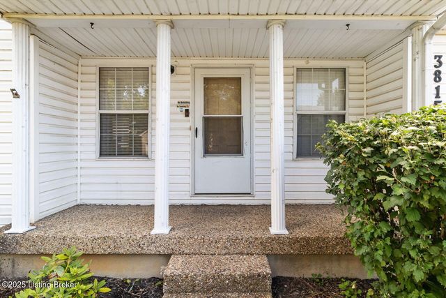 3815 Willowview Blvd, Louisville, KY 40299