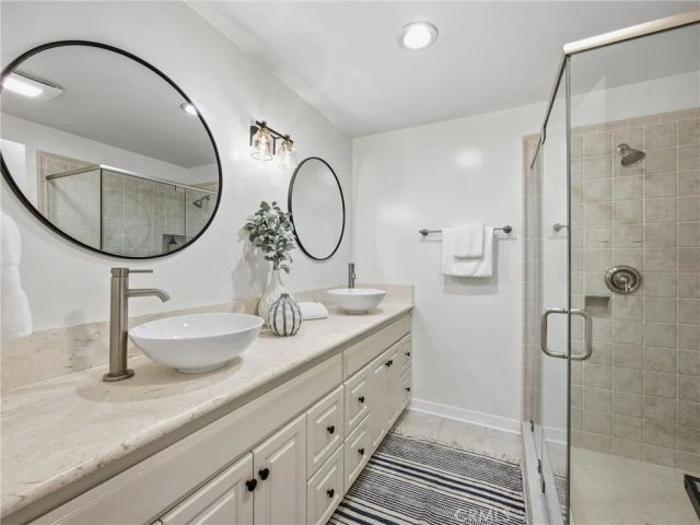 4834 McConnell Avenue, Los Angeles, CA 90066