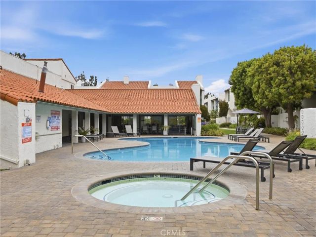 4834 McConnell Avenue, Los Angeles, CA 90066