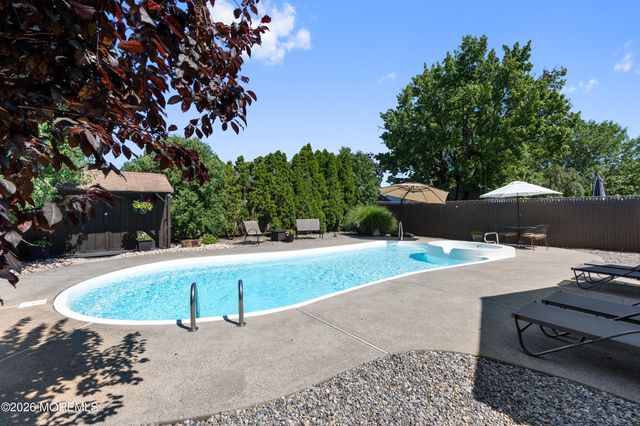 97 Perry Street, Keyport, NJ 07735