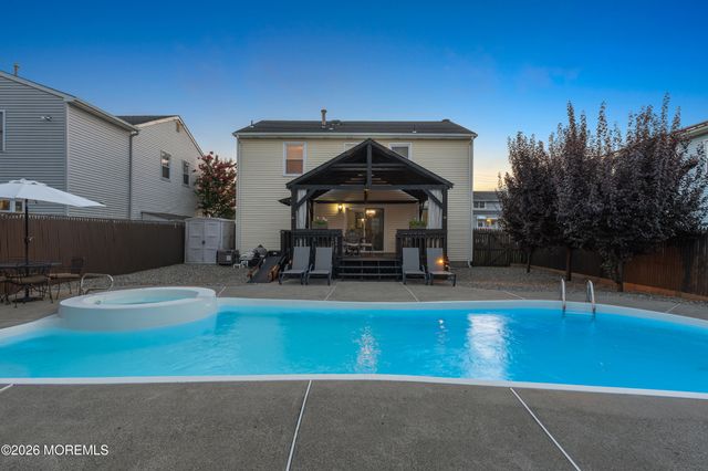 97 Perry Street, Keyport, NJ 07735