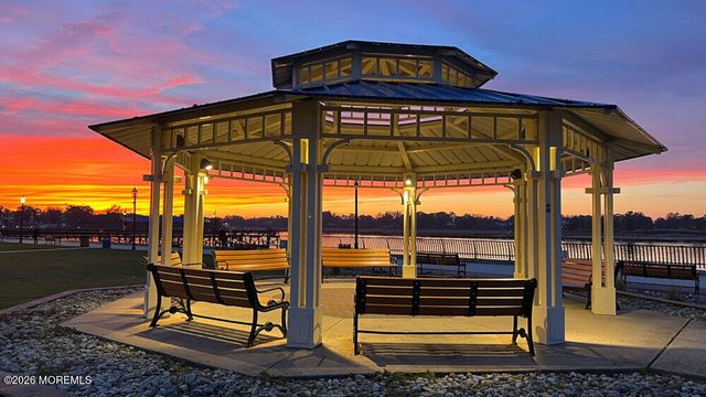 97 Perry Street, Keyport, NJ 07735