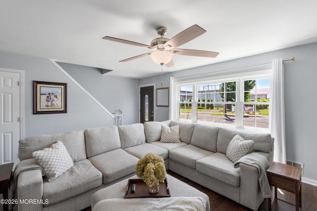 97 Perry Street, Keyport, NJ 07735