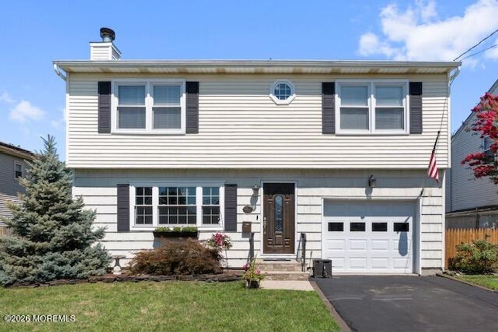 97 Perry Street, Keyport, NJ 07735