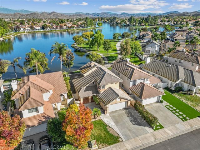 30258 Shoreline Drive, Menifee, CA 92584