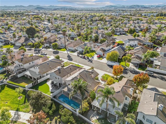 30258 Shoreline Drive, Menifee, CA 92584