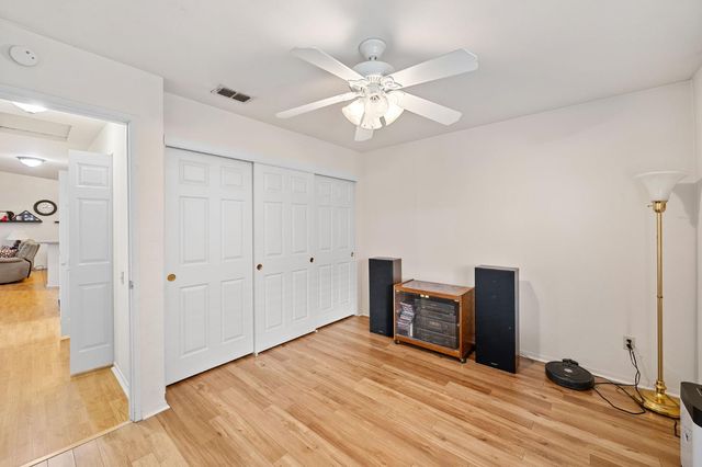 588 Samuel Way, Sacramento, CA 95838