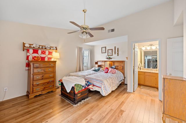 588 Samuel Way, Sacramento, CA 95838