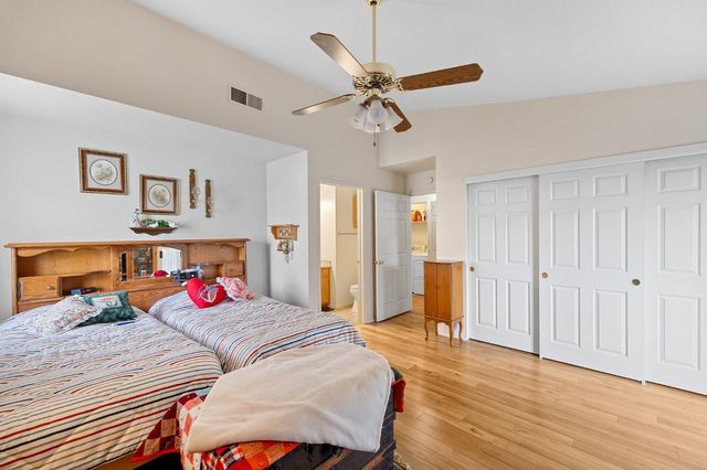 588 Samuel Way, Sacramento, CA 95838