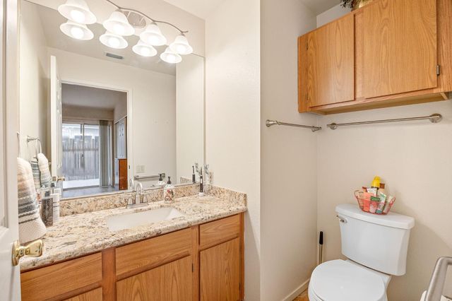 588 Samuel Way, Sacramento, CA 95838