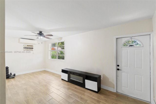 6109 SW 40th Court, Miramar, FL 33023