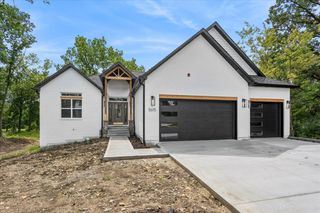 5615 Airdrie Court, Hoffman Estates, IL 60192