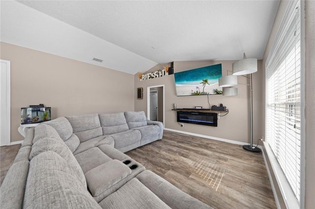 3034 SAND STONE CIRCLE, St Cloud, FL 34772