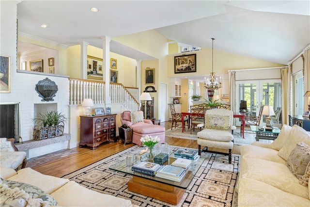 315 Ocean Avenue, Newport, RI 02840