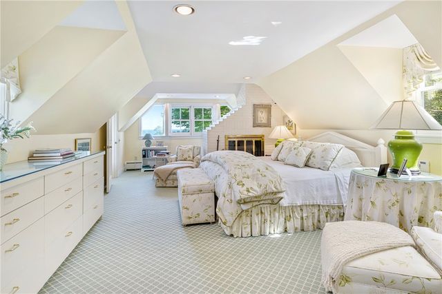 315 Ocean Avenue, Newport, RI 02840