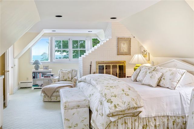 315 Ocean Avenue, Newport, RI 02840