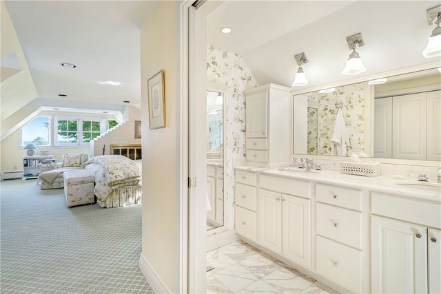 315 Ocean Avenue, Newport, RI 02840