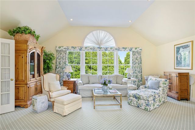 315 Ocean Avenue, Newport, RI 02840