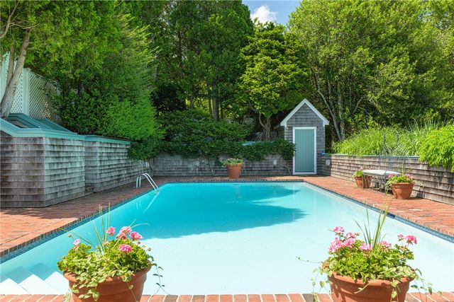 315 Ocean Avenue, Newport, RI 02840