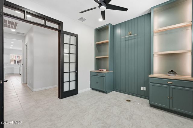 10631 E THATCHER Avenue, Mesa, AZ 85212