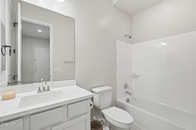 10631 E THATCHER Avenue, Mesa, AZ 85212