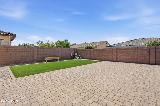 10631 E THATCHER Avenue, Mesa, AZ 85212