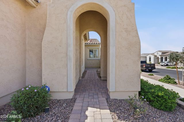 10631 E THATCHER Avenue, Mesa, AZ 85212