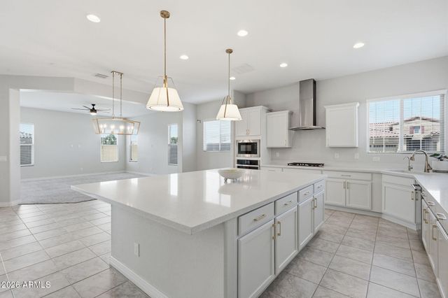 10631 E THATCHER Avenue, Mesa, AZ 85212