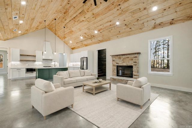 3451 Edison Avenue, Benton, AR 72015