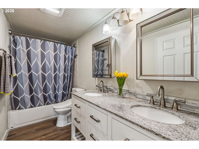 2567 WOOD Ave, Eugene, OR 97402