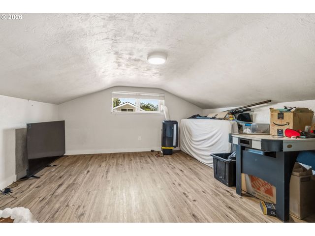 2567 WOOD Ave, Eugene, OR 97402